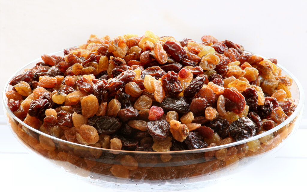 Benefits Of Eating Raisins At Night