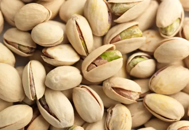 Pistachios - Best Dry Fruits For Diabetes And Their Benefits