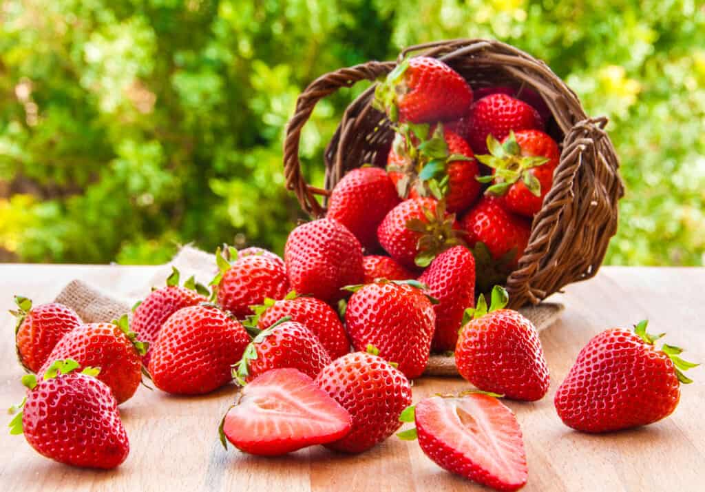 Are Strawberries Acidic Or Alkaline