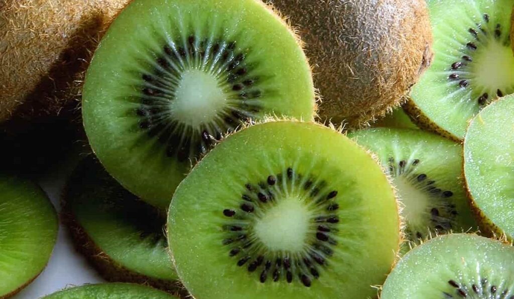 How To Plant Kiwi Seeds