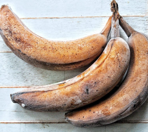 Mastering the Technique: How to Peel a Frozen Banana