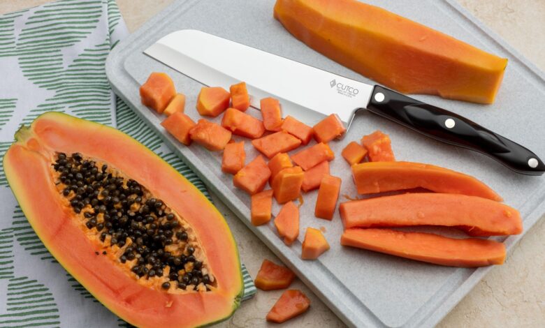 How To Prepare A Papaya For Eating
