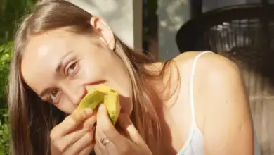 Does Eating Mango Cause Bloating?