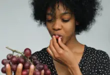 Benefits Of Eating Grapes At Night, is it healthy to eat grapes at night