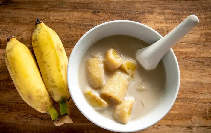 Is Banana With Milk Good Or Bad, Benefits Of Eating Banana With Milk At Night