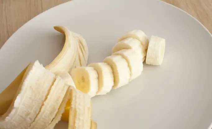 How To Keep Bananas Fresh After Cutting