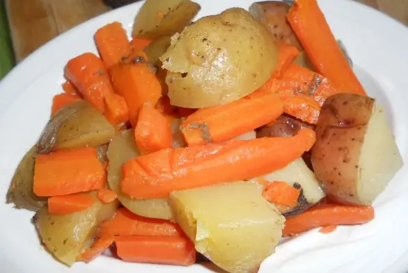 How Long Does It Take To Boil Potatoes And Carrots Together